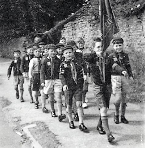 cubs parading
